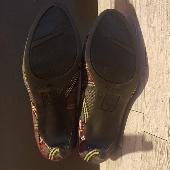 Fioni Gray Tartan Plaid Platform Heels Size 7.5 - Picture 7 of 12